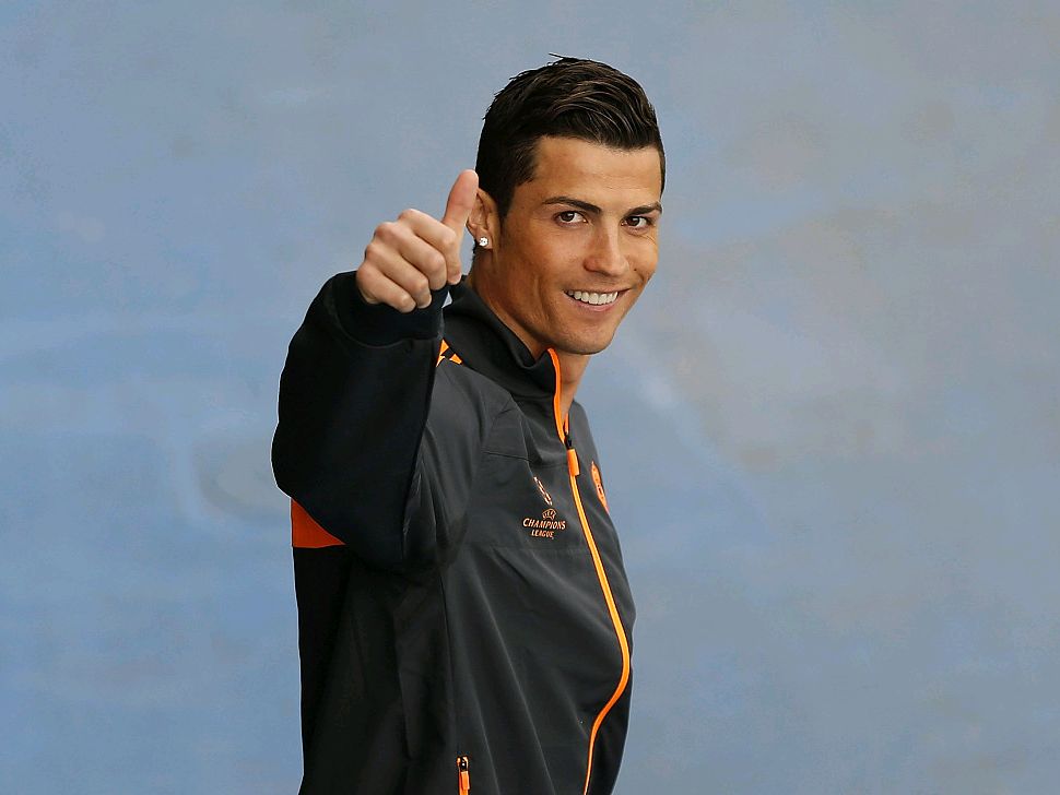 环足奖年度最佳中场候选：维尔茨、若昂-内维斯、佩德里在列（环足奖年度最佳中场提名公布：维尔茨、若昂-内维斯、佩德里入选）