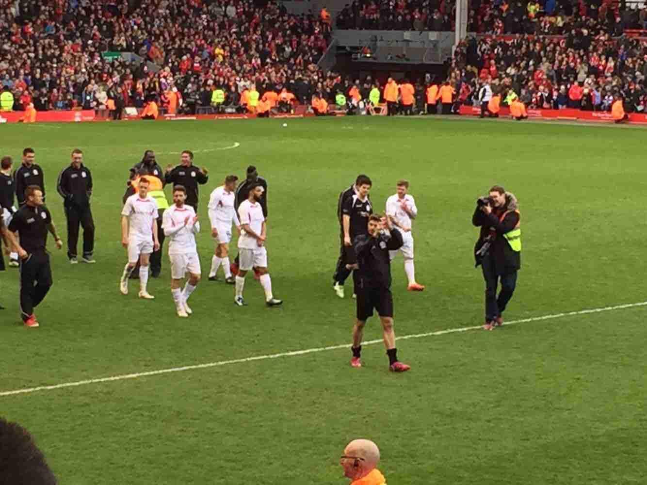 当地媒体：近三个月来，已有五名厄瓜多尔足球运动员被枪杀（当地媒体称，过去三个月已有5名厄瓜多尔足球运动员遭枪击身亡）