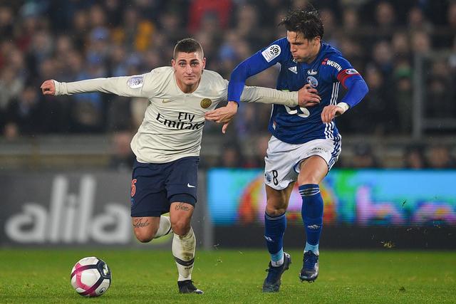 太阳队记：明日狄龙出战成疑，布克＆杰伦·格林继续缺席（太阳随队记者：狄龙明日出战存疑，布克与杰伦·格林仍将缺阵）