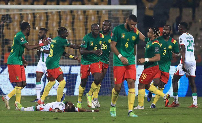 加图索：主场被灌4球我必须承担责任；意大利不能再一碰就倒（加图索：主场失四球责任在我；意大利不能再轻碰即倒）