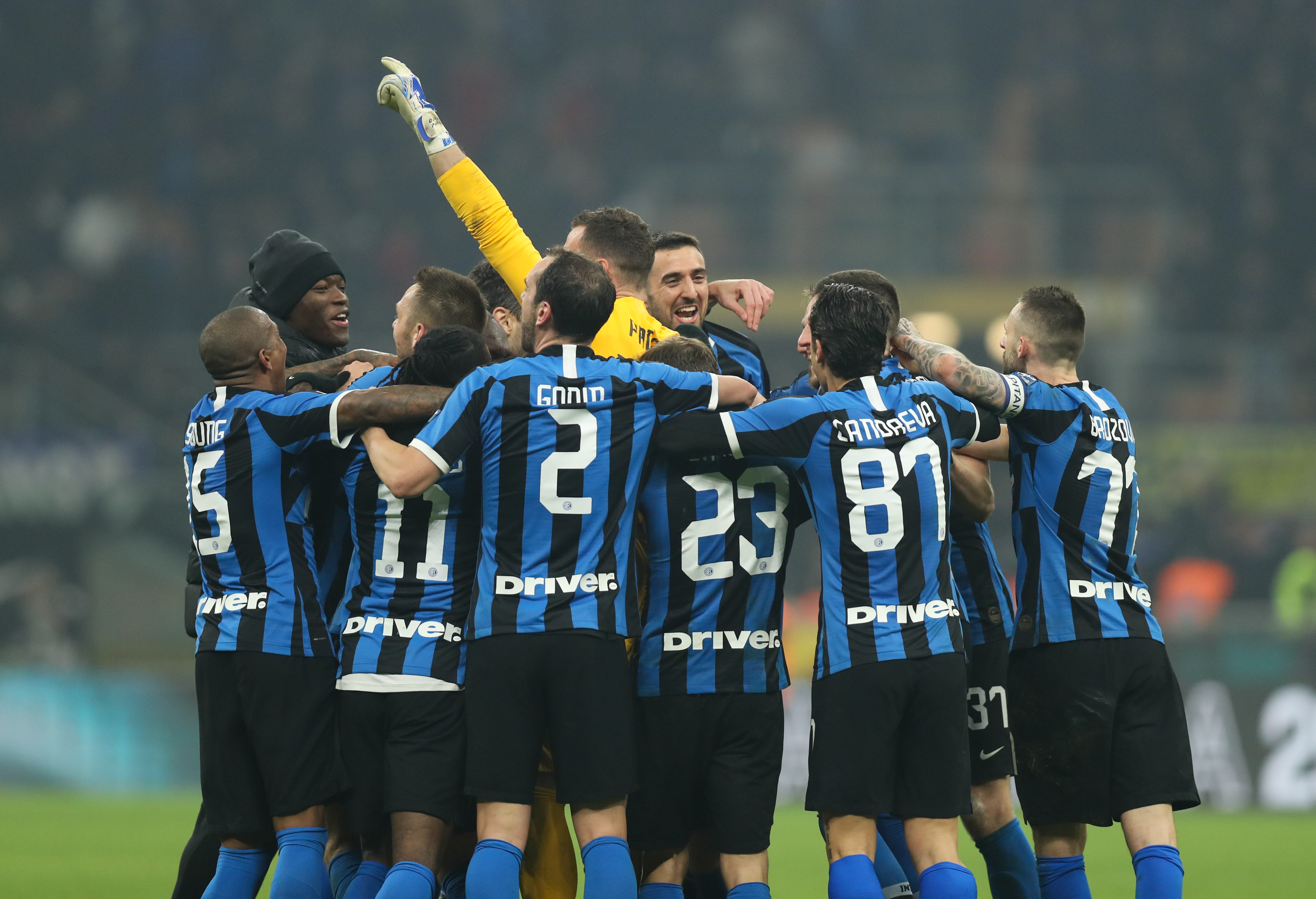 快船新阵容首秀，替补表现抢眼（快船新阵首演，替补群大放异彩）