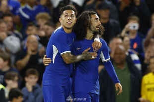 法官贾奇季后赛11安7得分，表现位列前八（贾奇季后赛斩获11支安打7次得分，综合表现跻身前八）