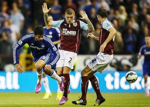 每体：巴萨已明确表示，不会为合同只剩六个月的球员支付转会费（每体：巴萨表态，合同仅剩半年的球员不付转会费）