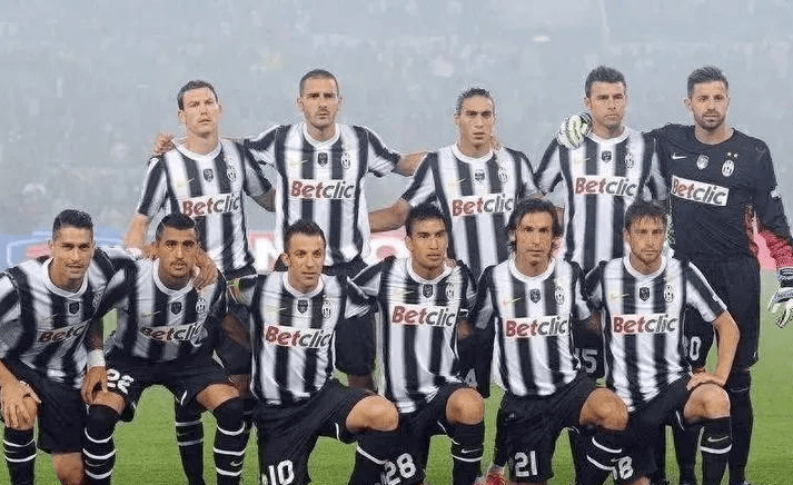 太阳报走访出售原味球衣公司的仓库：汗臭味强烈却不令人反感（太阳报探访原味球衣公司仓库：汗味浓烈却不让人反感）