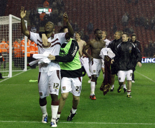 半场战报：摩纳哥2-1帕福斯，南野拓实、巴洛贡破门（半场速报：摩纳哥2-1领先帕福斯，南野拓实与巴洛贡建功）